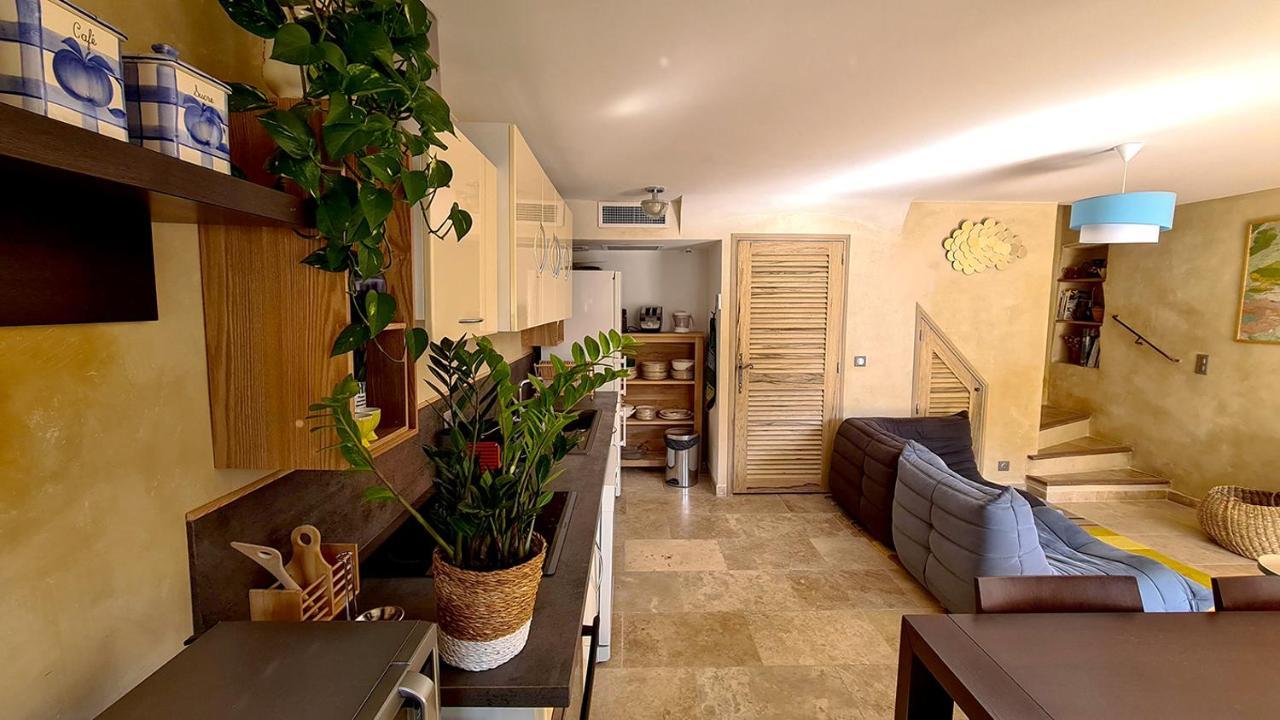 Le Jardinet De Rosa Maison De Village Eygalières Exteriér fotografie