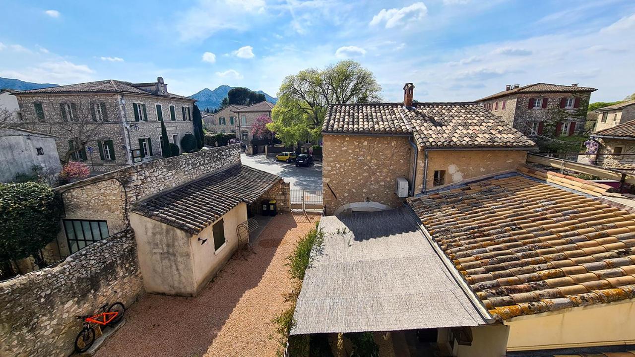Le Jardinet De Rosa Maison De Village Eygalières Exteriér fotografie