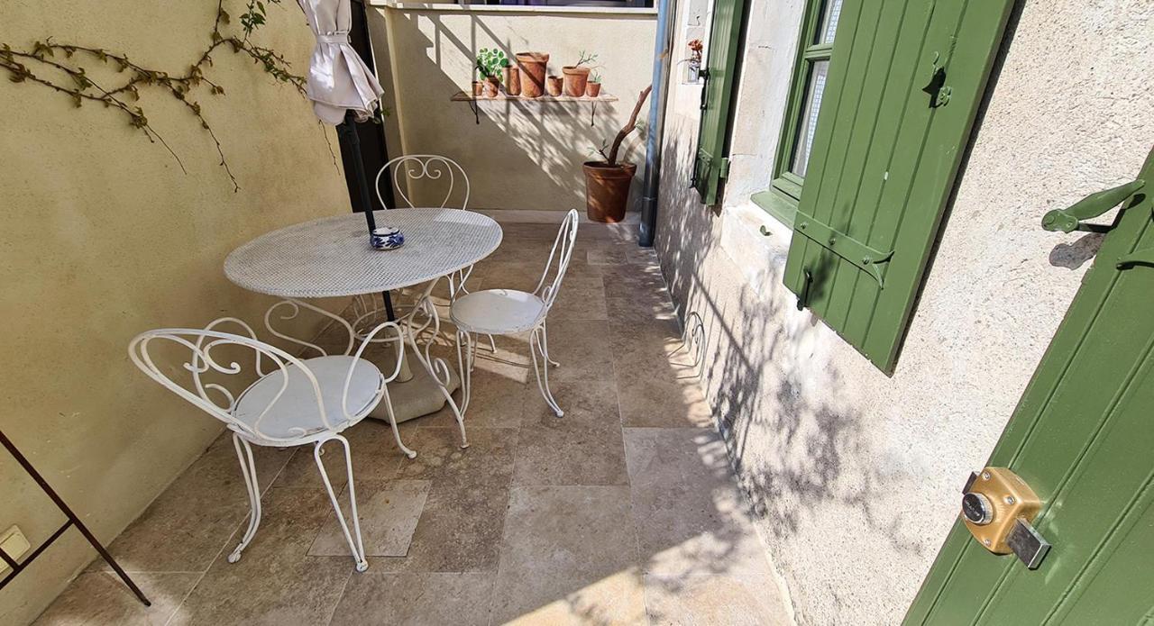 Le Jardinet De Rosa Maison De Village Eygalières Exteriér fotografie